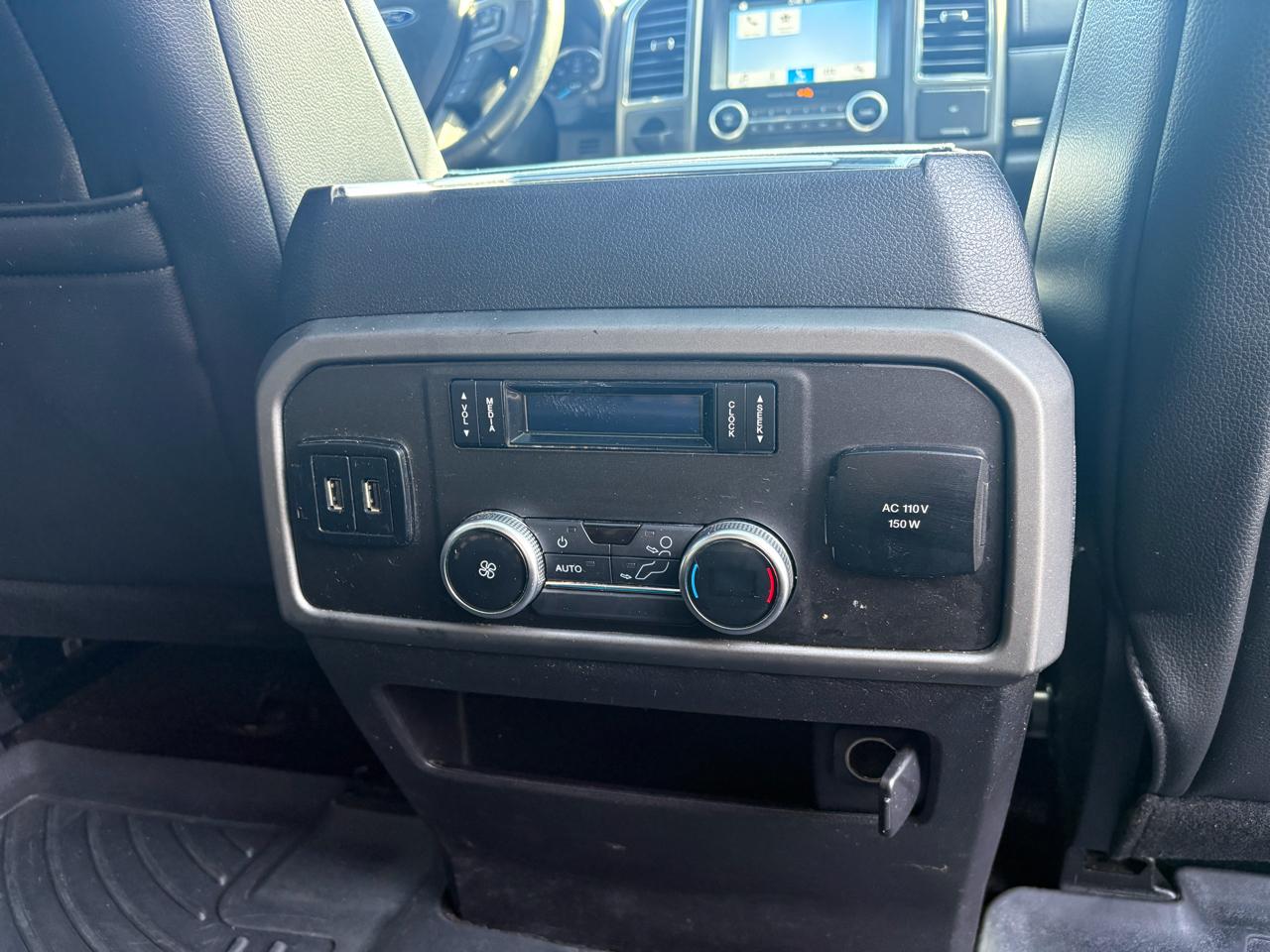 Ford Expedition XLT 4WD 2018