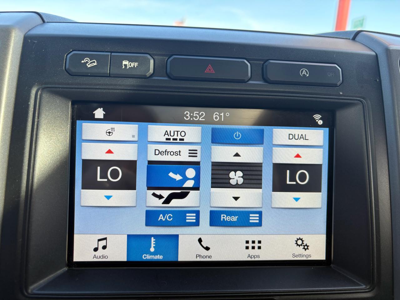 Ford Expedition XLT 4WD 2018