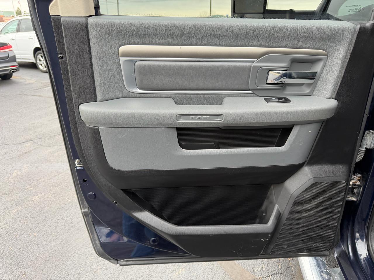 RAM 2500 SLT Crew Cab LWB 4WD 2014