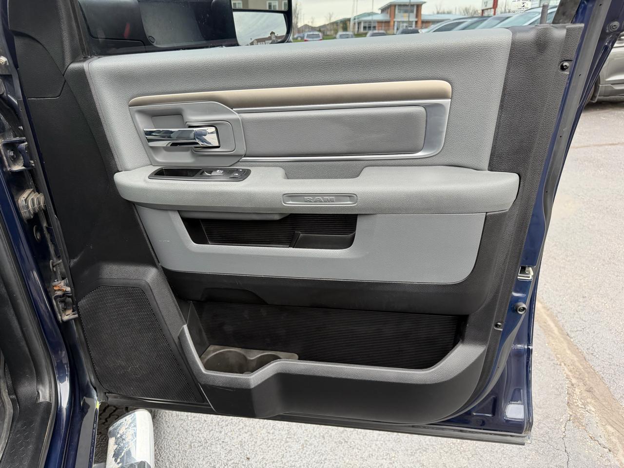 RAM 2500 SLT Crew Cab LWB 4WD 2014