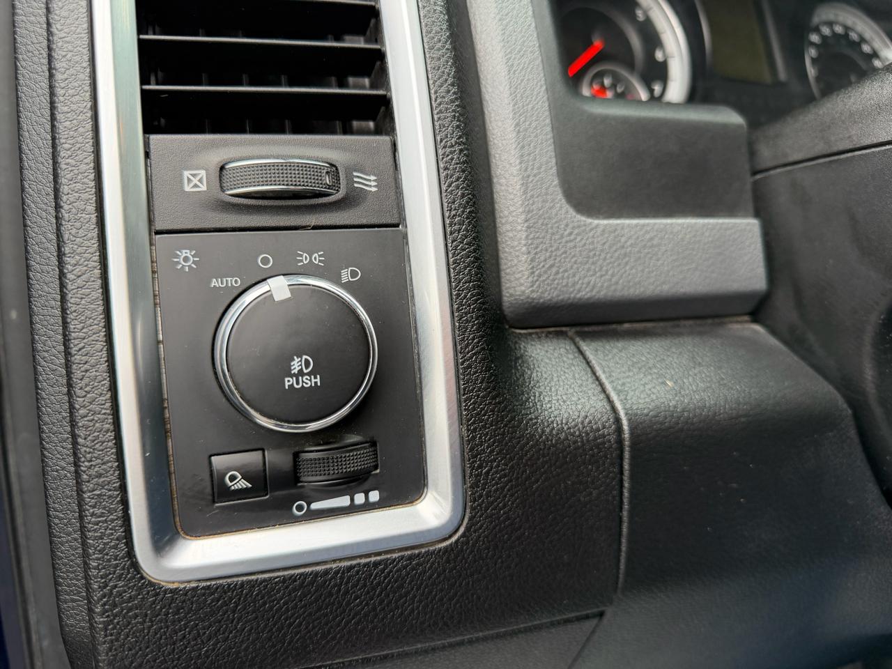 RAM 2500 SLT Crew Cab LWB 4WD 2014