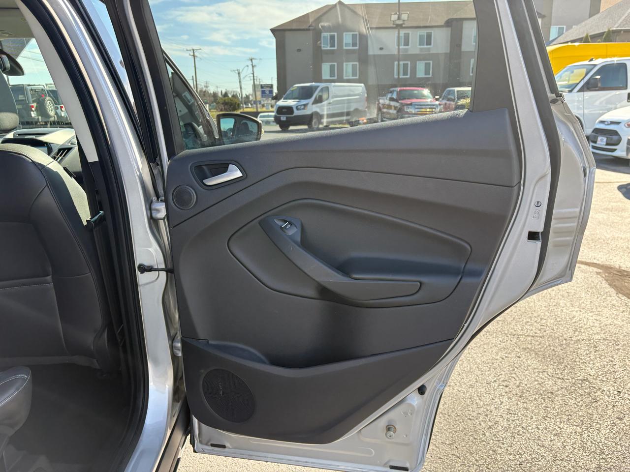 Ford Escape Titanium FWD 2016