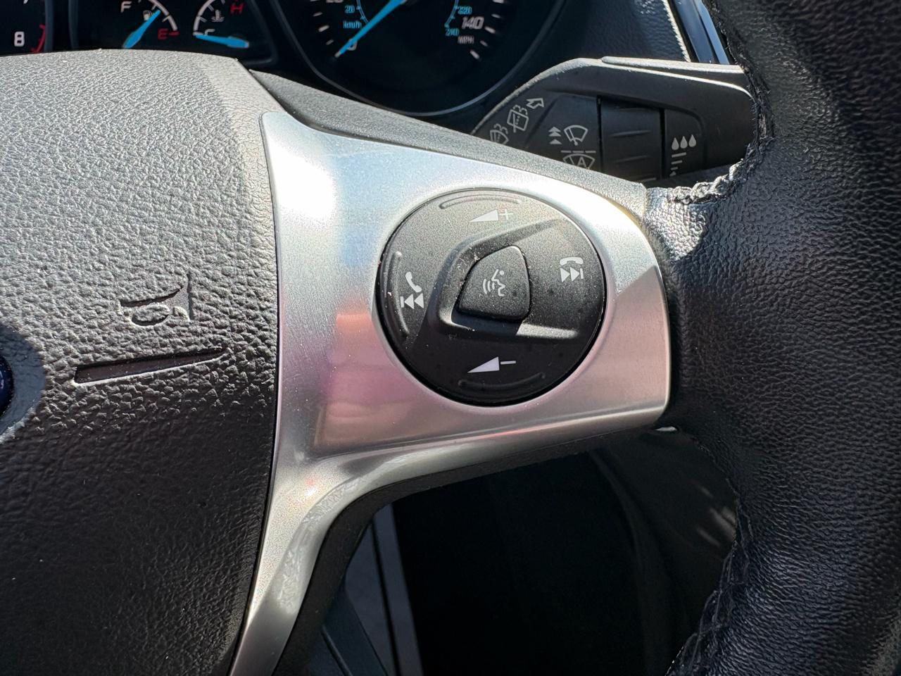 Ford Escape Titanium FWD 2016