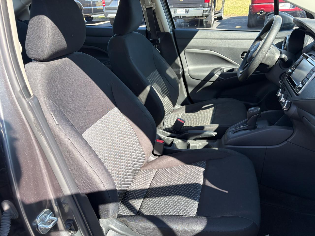 Nissan Versa S CVT 2023