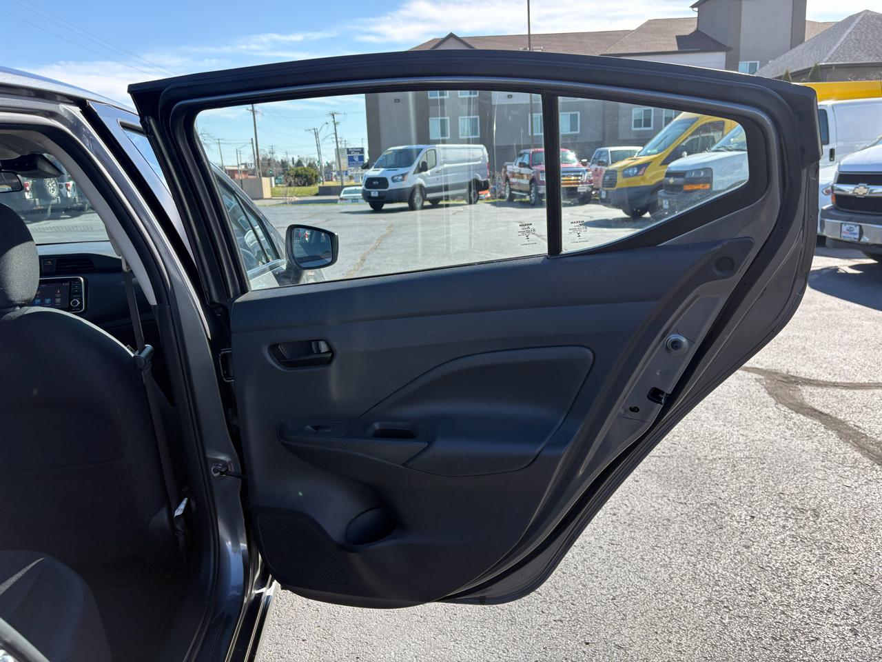 Nissan Versa S CVT 2023