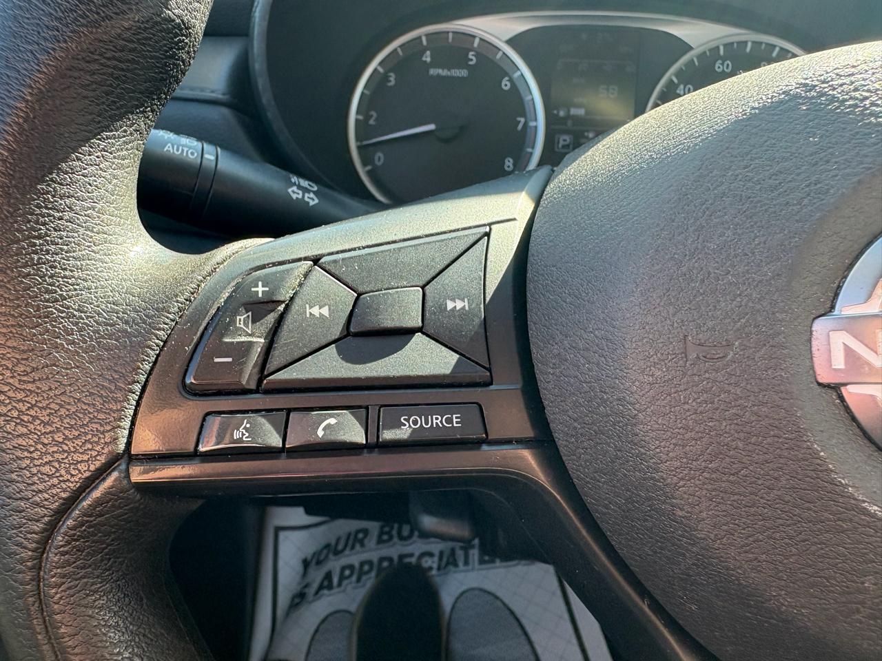 Nissan Versa S CVT 2023