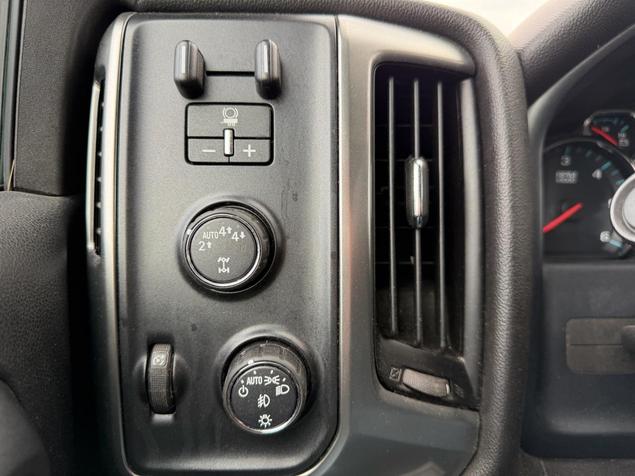 Chevrolet Silverado 1500 LT Double Cab 4WD 2018