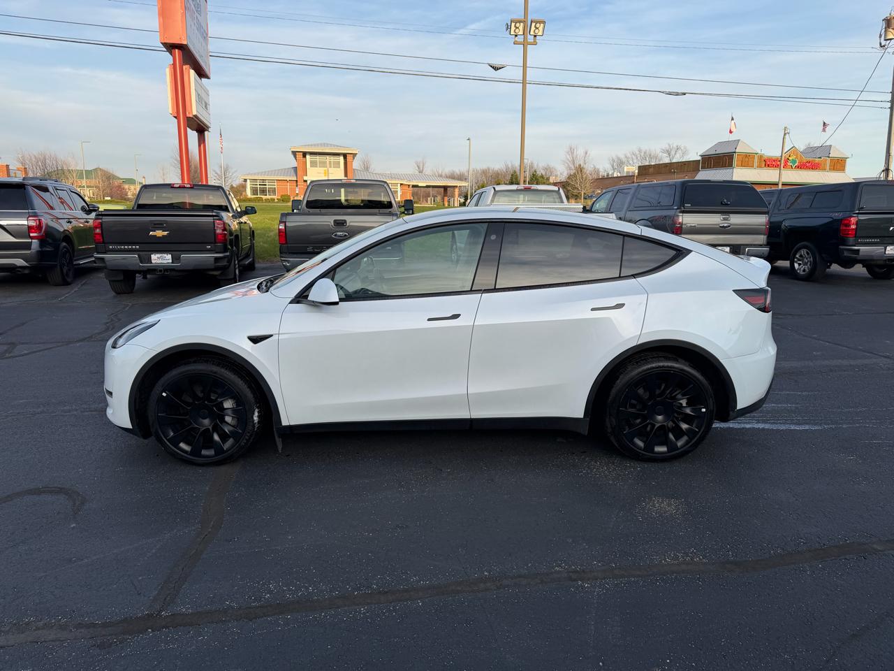 Tesla Model Y Long Range 2023