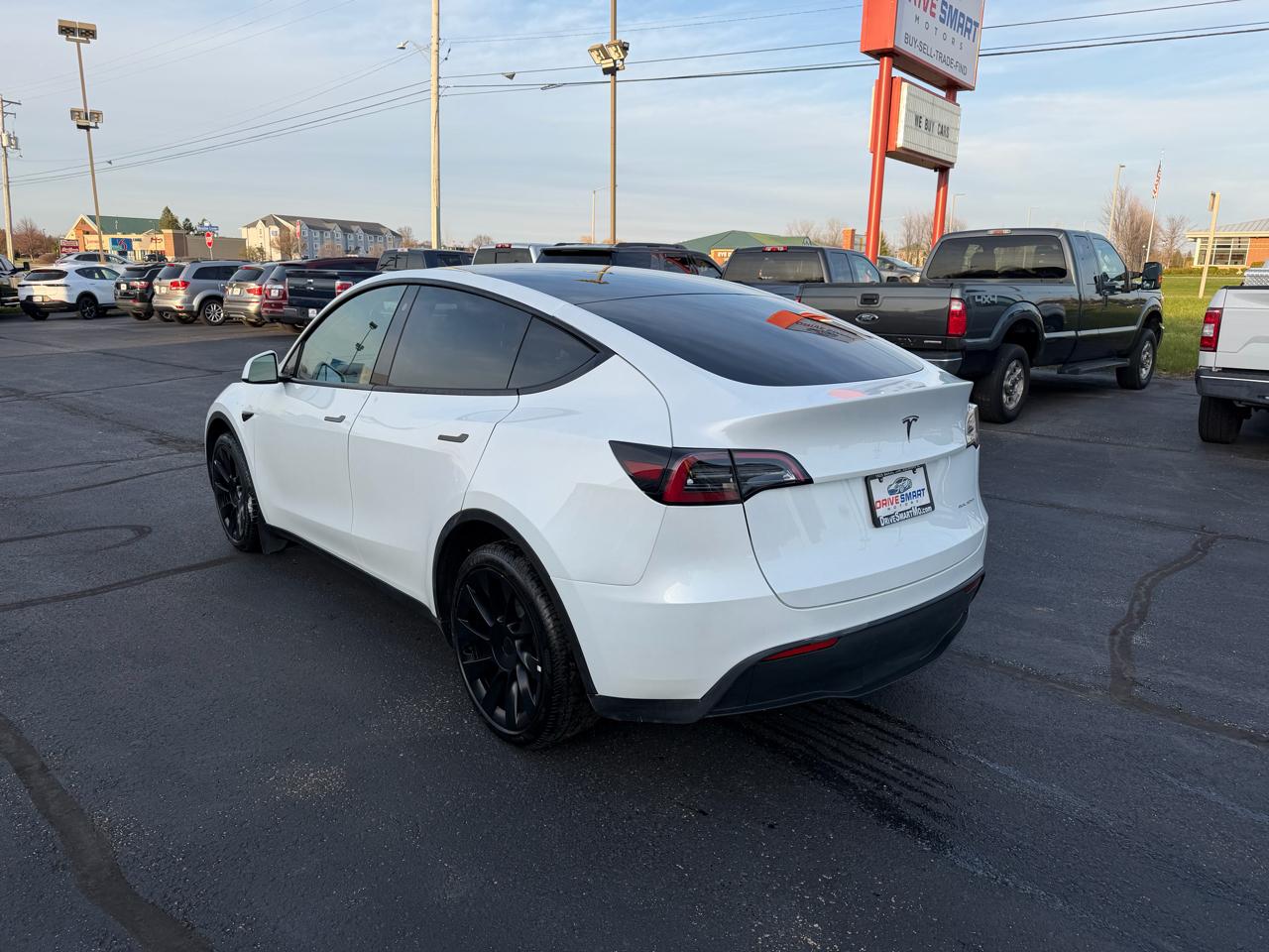 Tesla Model Y Long Range 2023