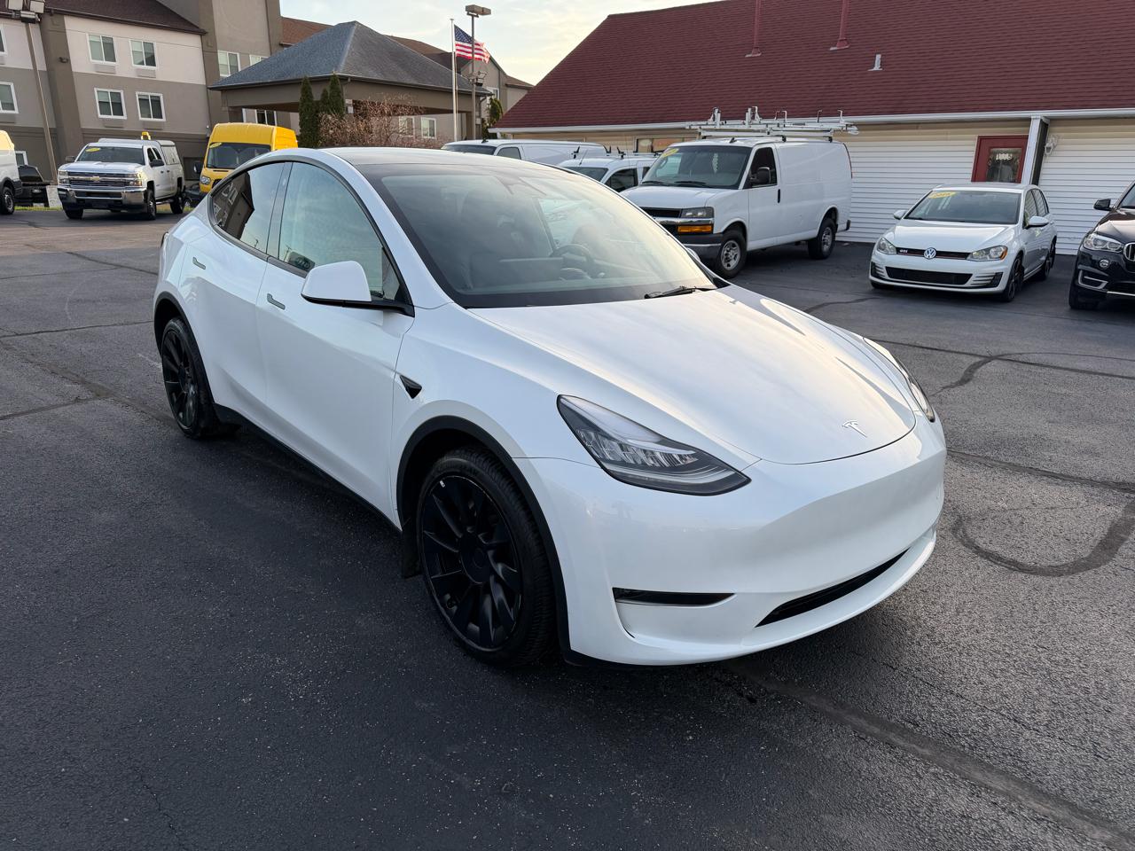 Tesla Model Y Long Range 2023