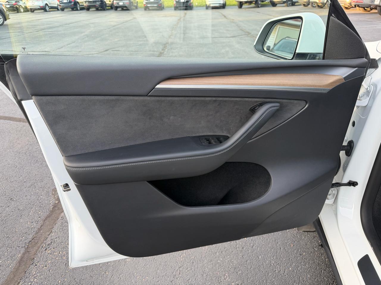 Tesla Model Y Long Range 2023