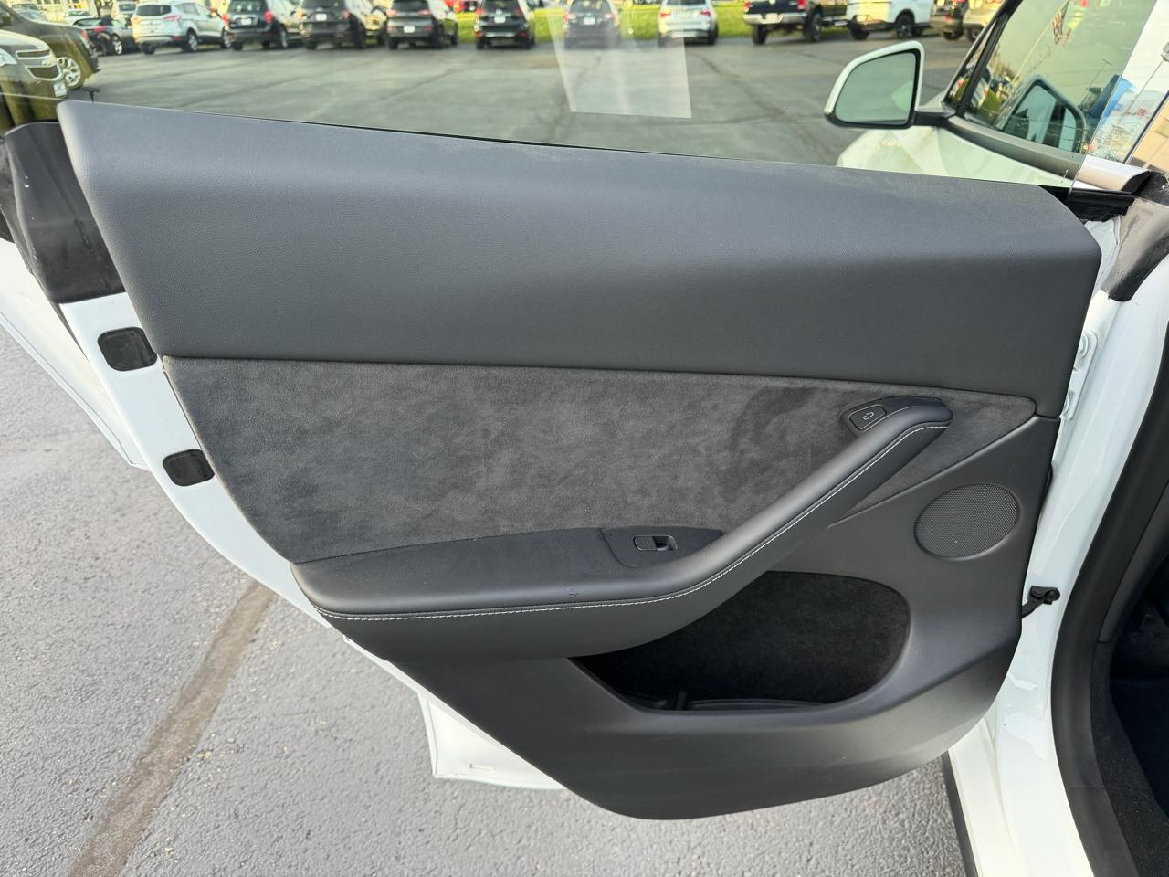 Tesla Model Y Long Range 2023