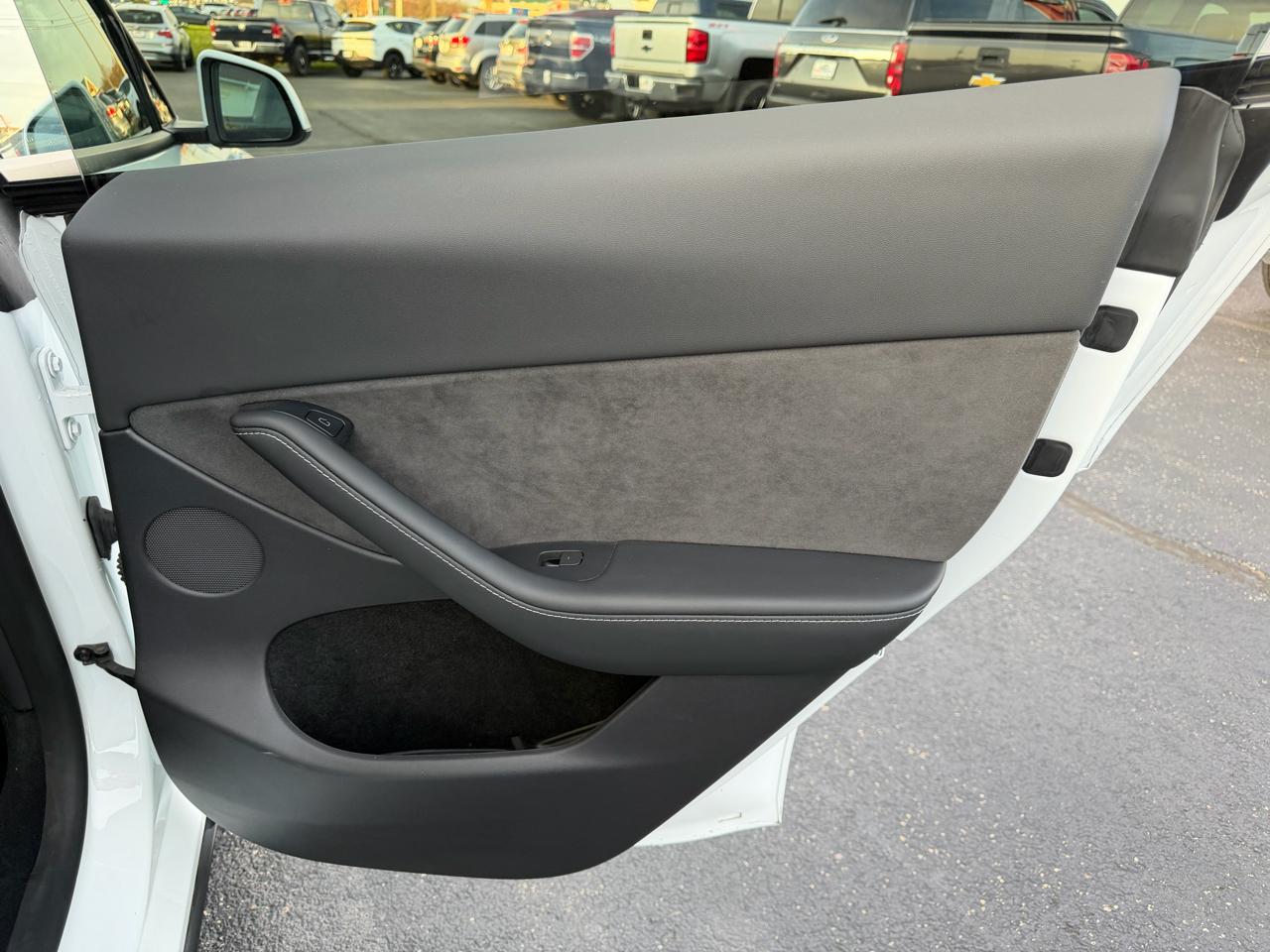 Tesla Model Y Long Range 2023