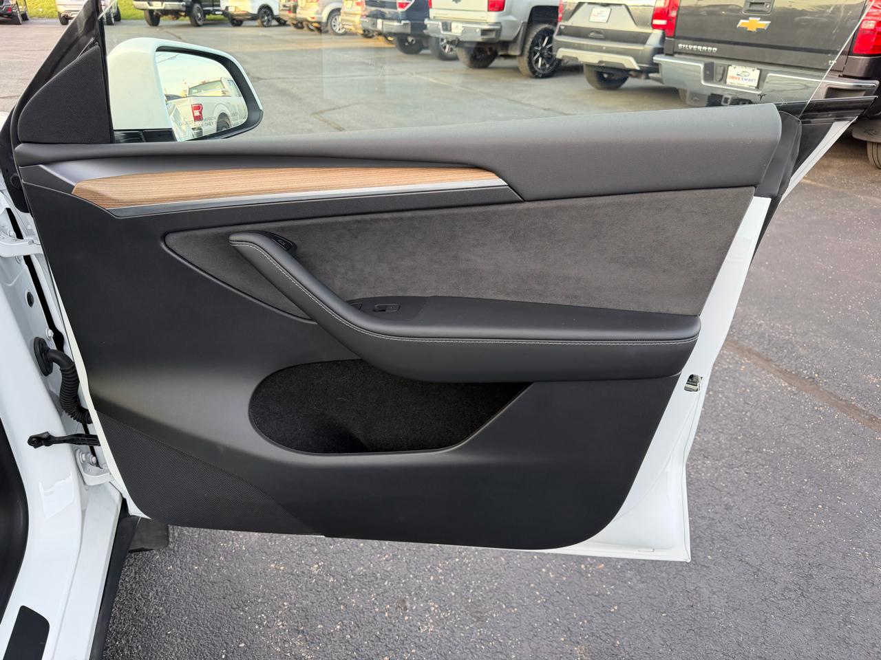 Tesla Model Y Long Range 2023