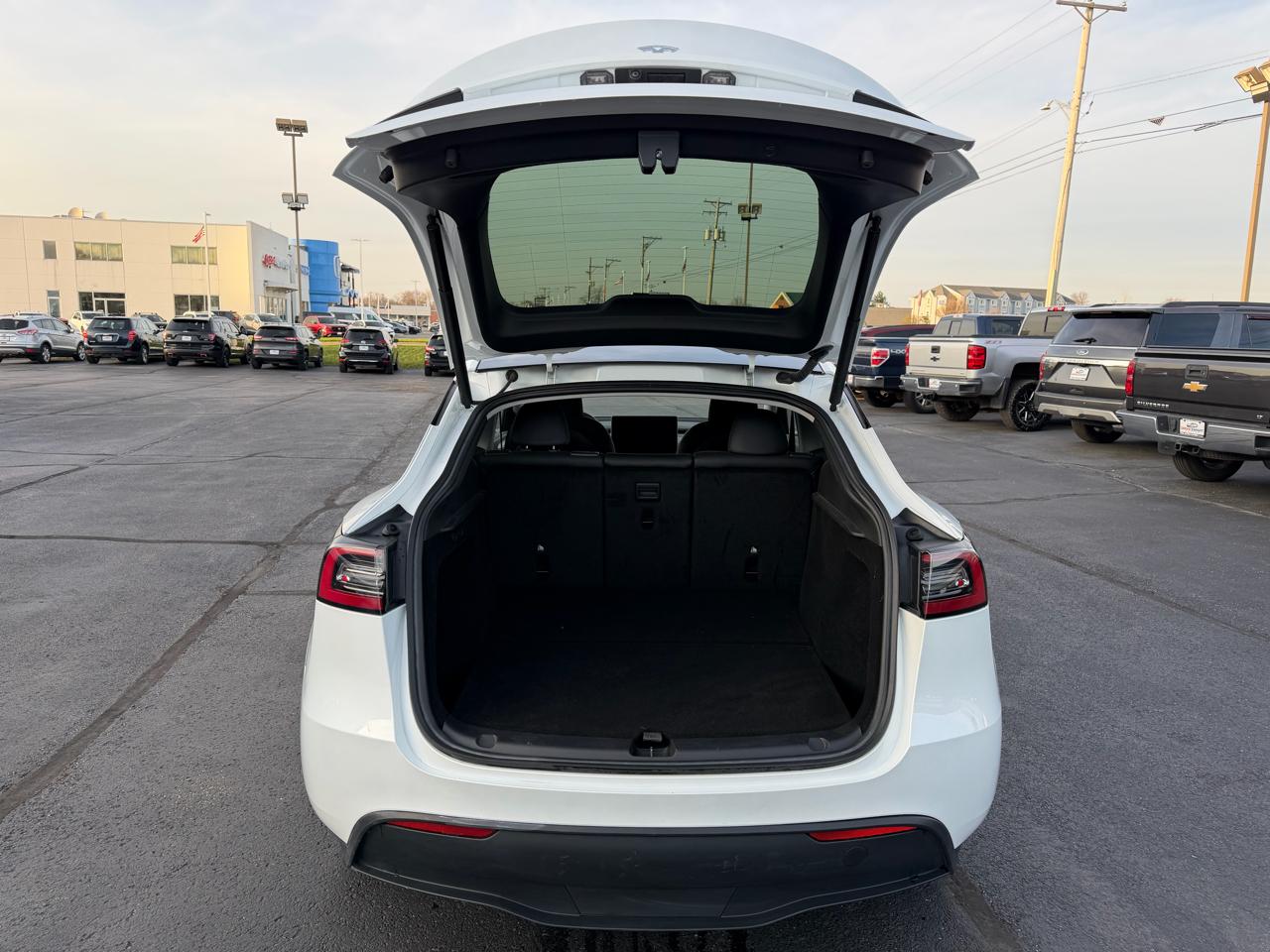 Tesla Model Y Long Range 2023