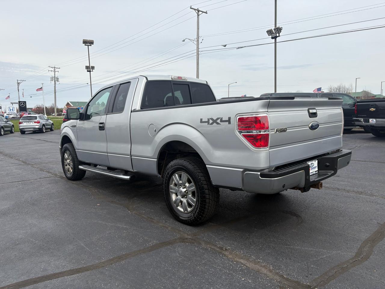 Ford F-150 XLT SuperCab 8-ft. Bed 4WD 2010