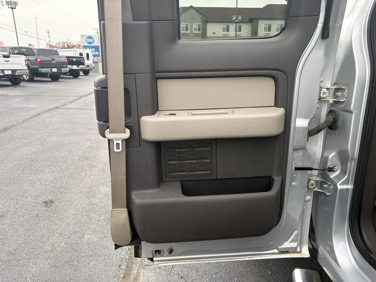 Ford F-150 XLT SuperCab 8-ft. Bed 4WD 2010