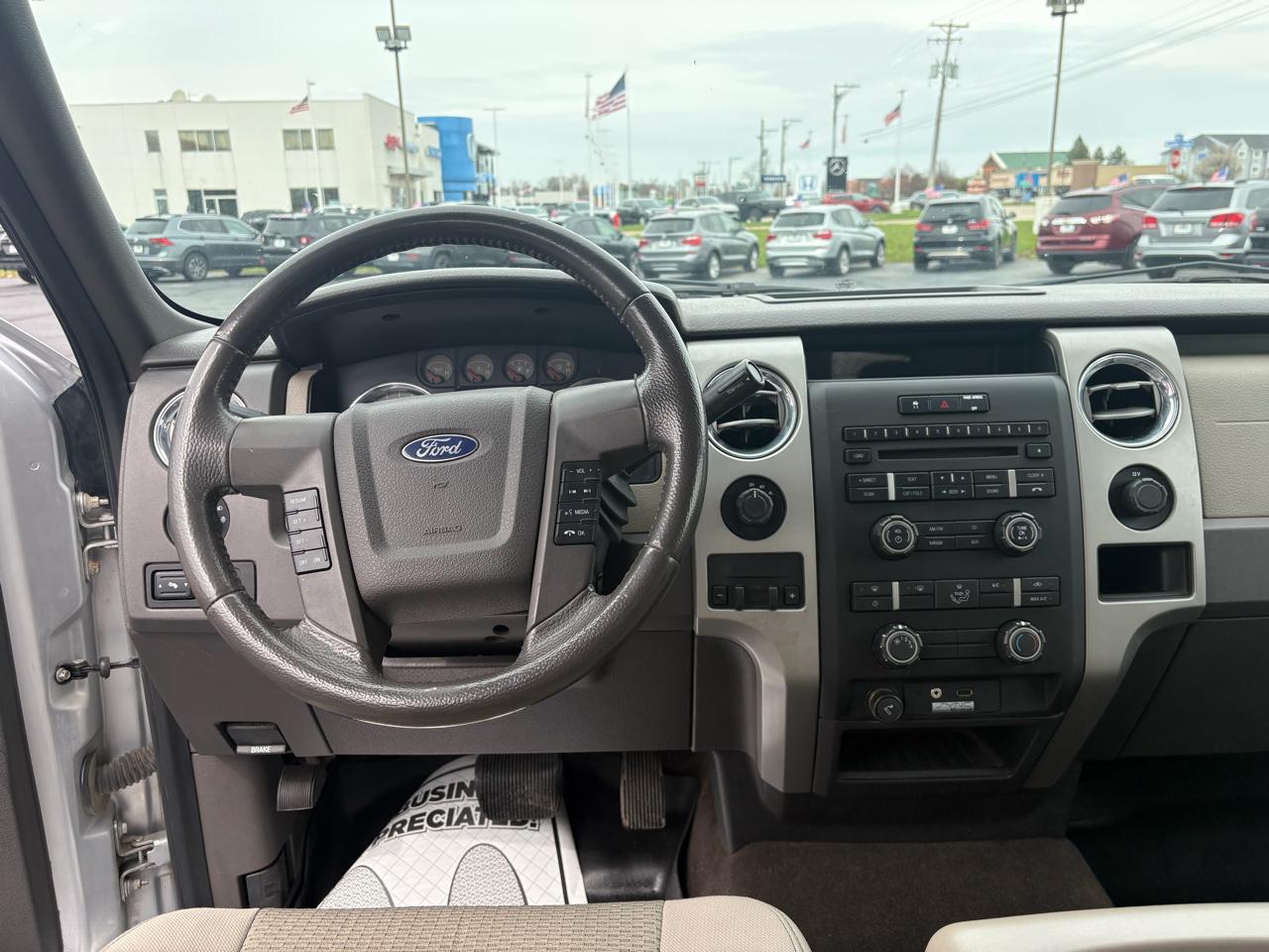 Ford F-150 XLT SuperCab 8-ft. Bed 4WD 2010