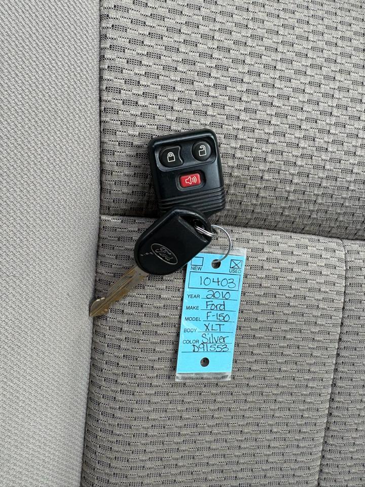 Ford F-150 XLT SuperCab 8-ft. Bed 4WD 2010