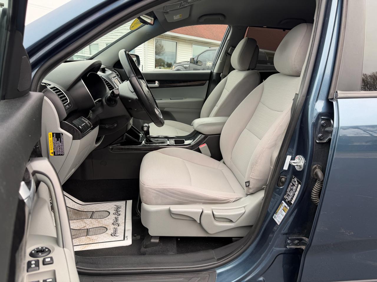 Kia Sorento LX 2WD 2014