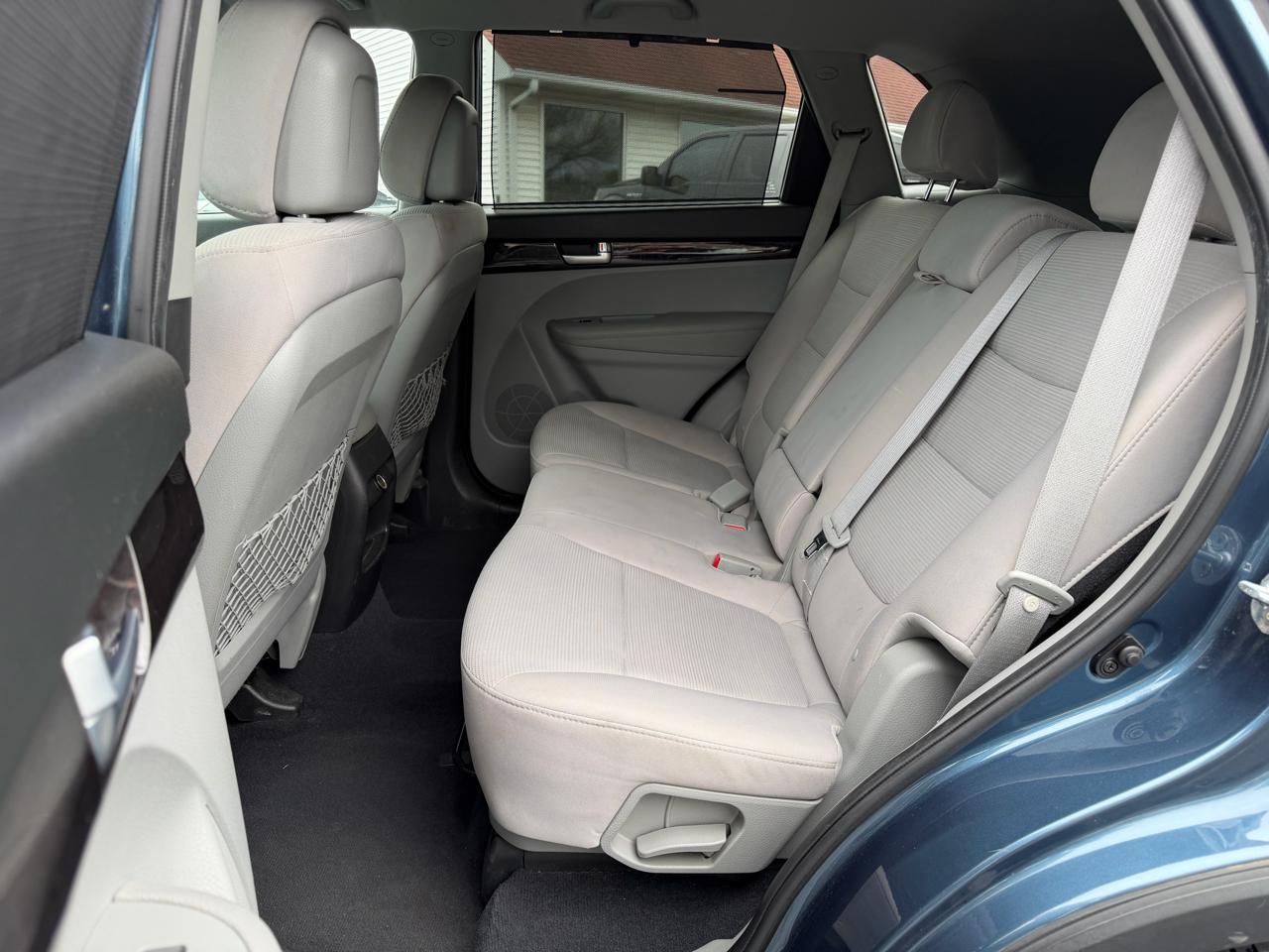 Kia Sorento LX 2WD 2014