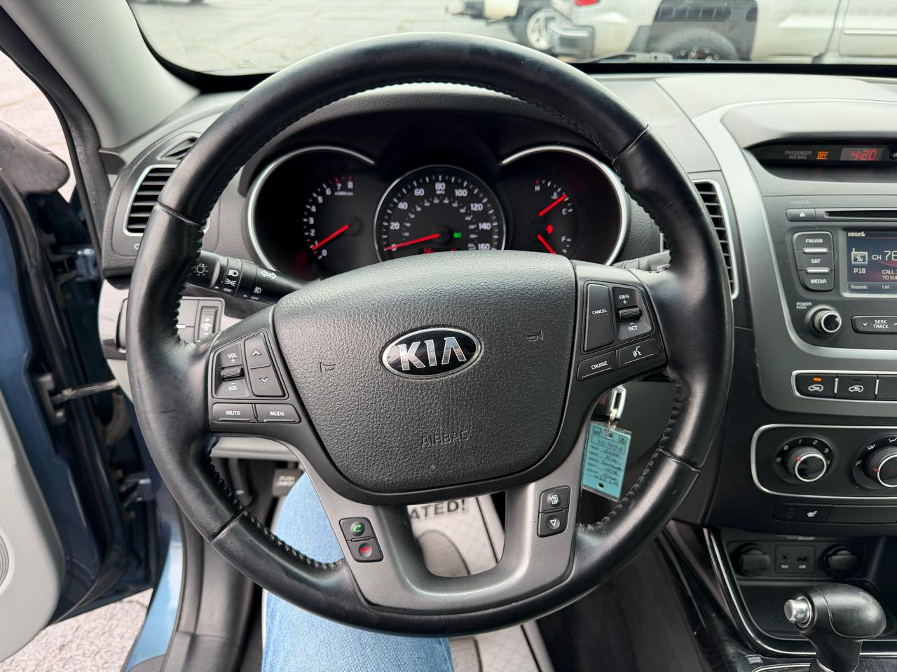 Kia Sorento LX 2WD 2014