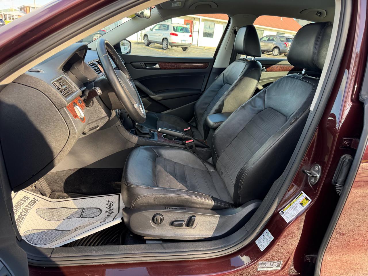 Volkswagen Passat 2.5L SEL Premium 2013