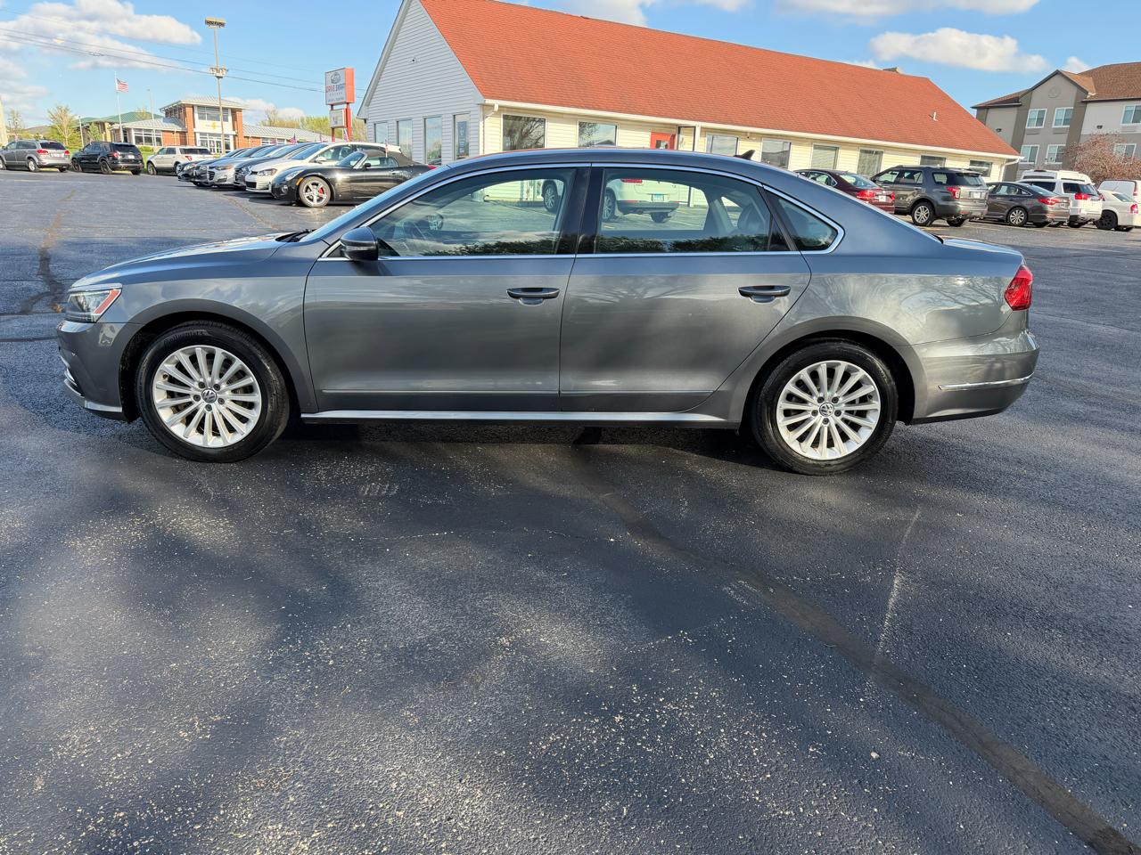 Volkswagen Passat SE 6A 2016