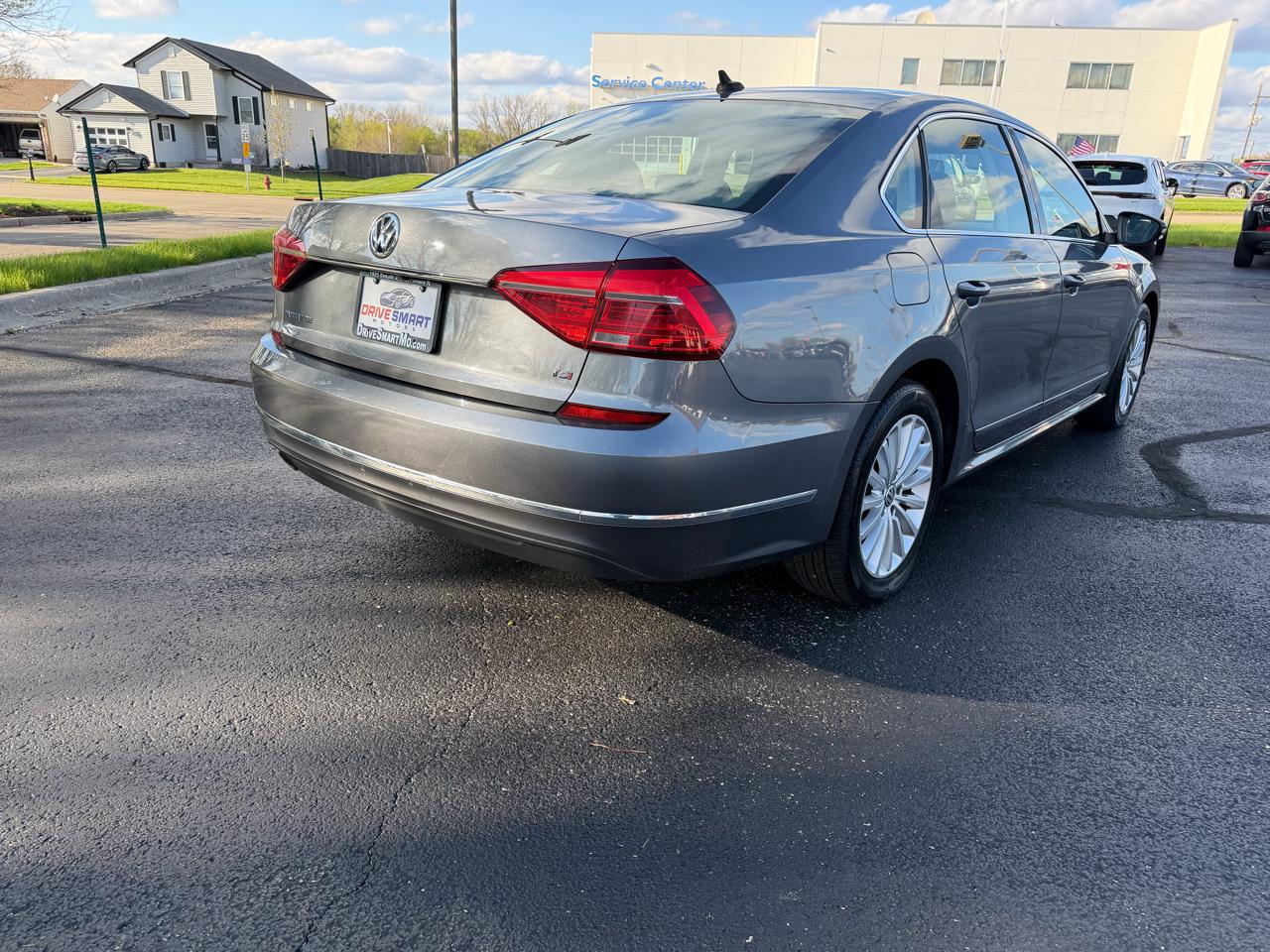 Volkswagen Passat SE 6A 2016