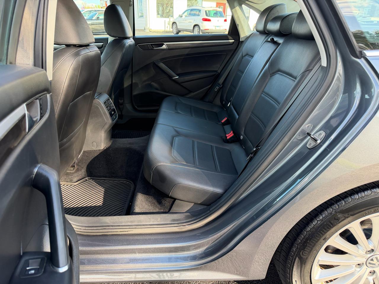 Volkswagen Passat SE 6A 2016