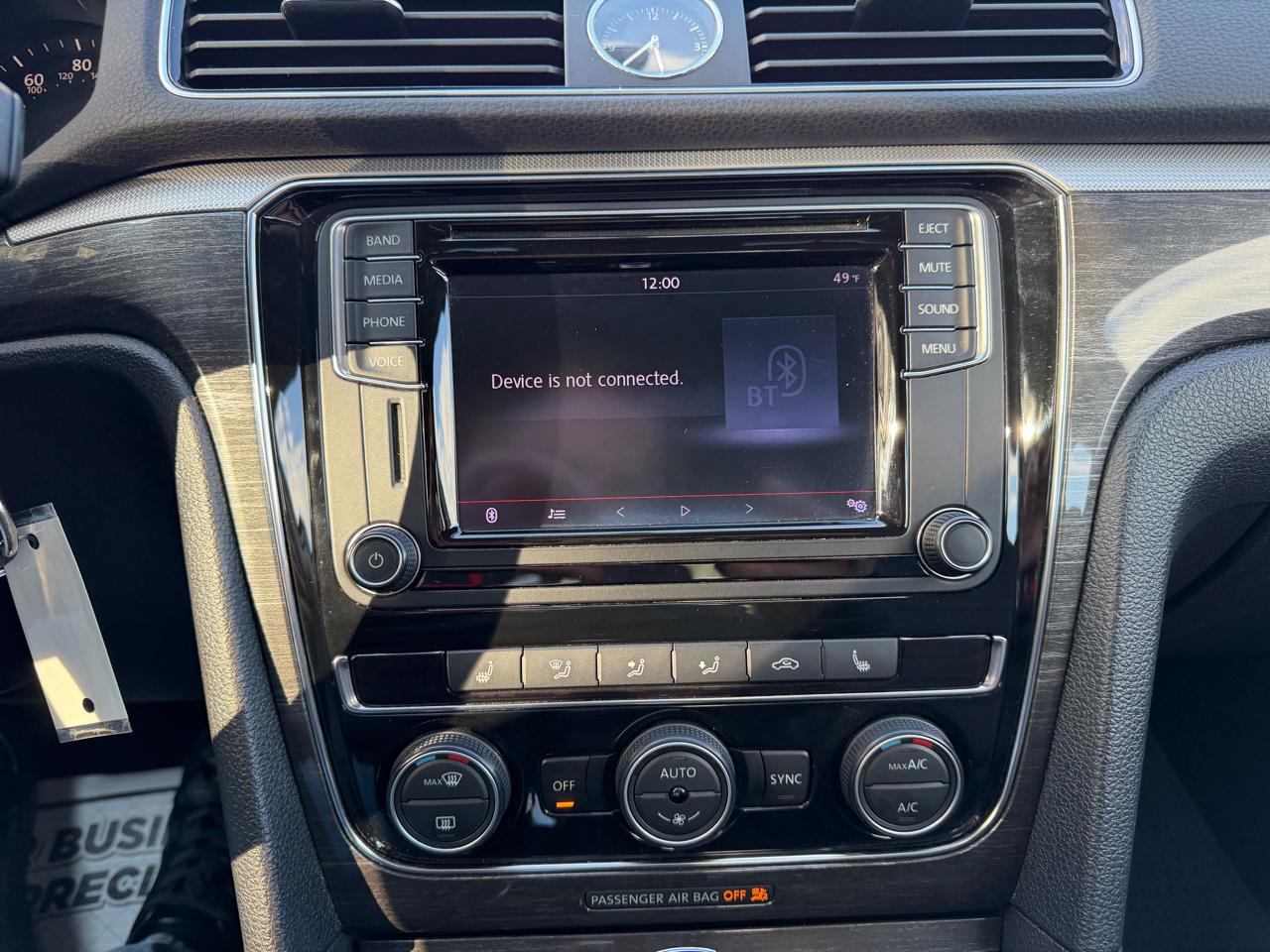 Volkswagen Passat SE 6A 2016