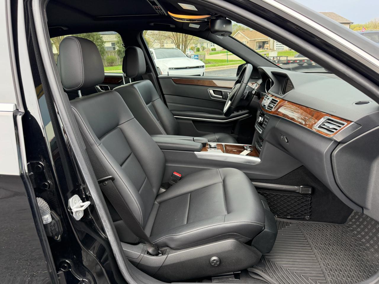 Mercedes-Benz E-Class E350 4MATIC Sedan 2014