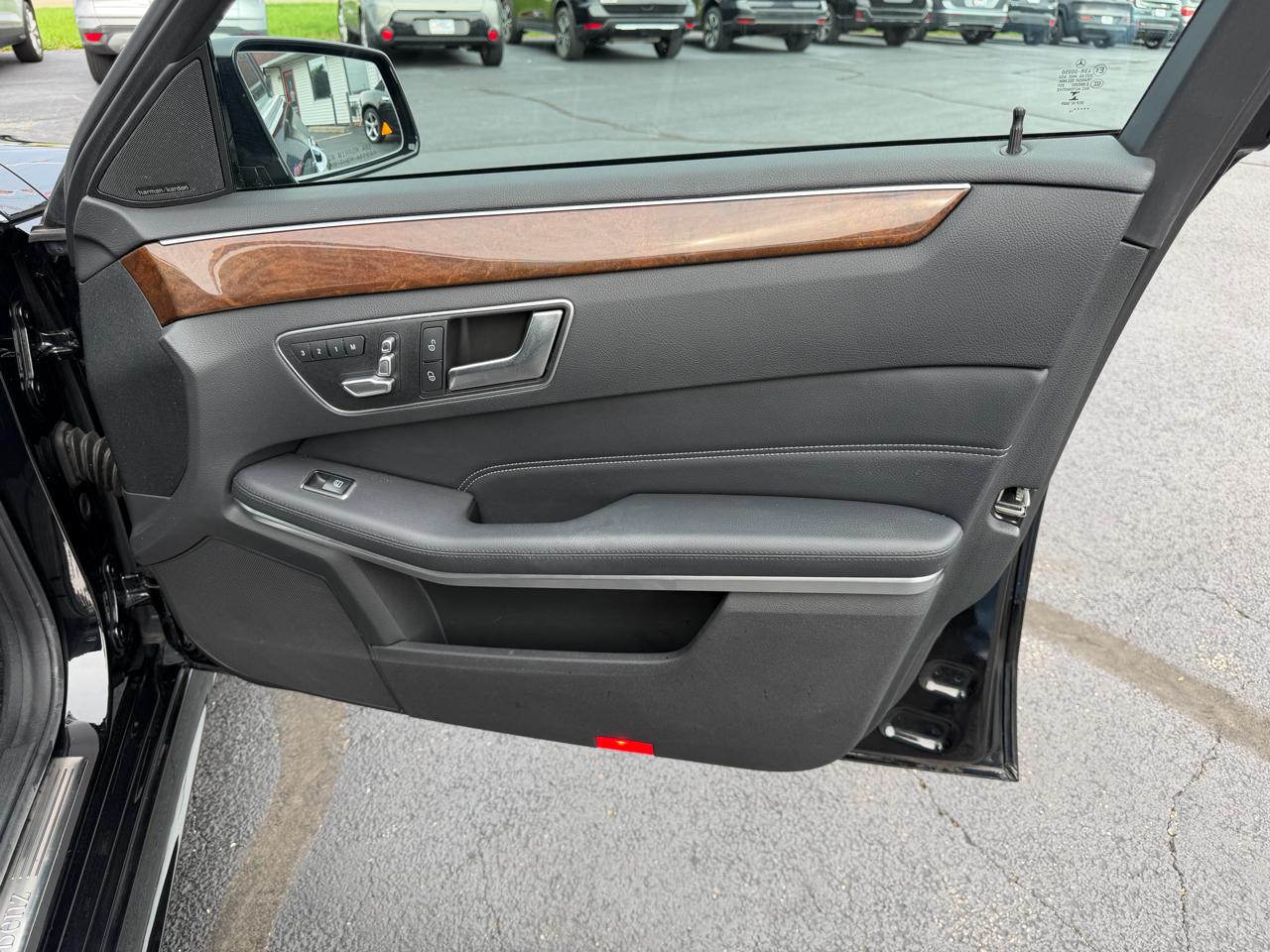 Mercedes-Benz E-Class E350 4MATIC Sedan 2014