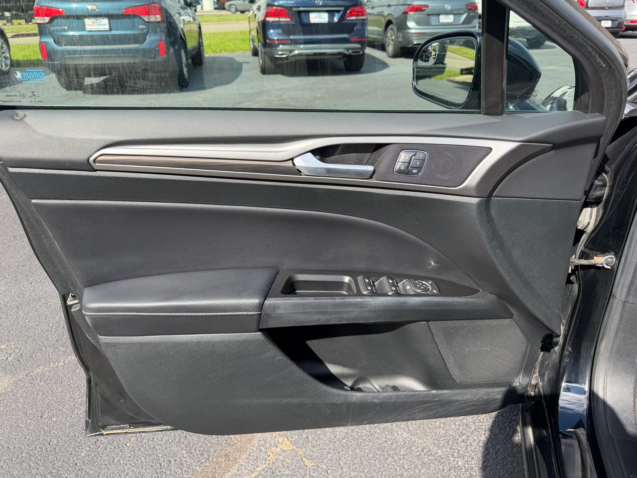 Ford Fusion SE 2017