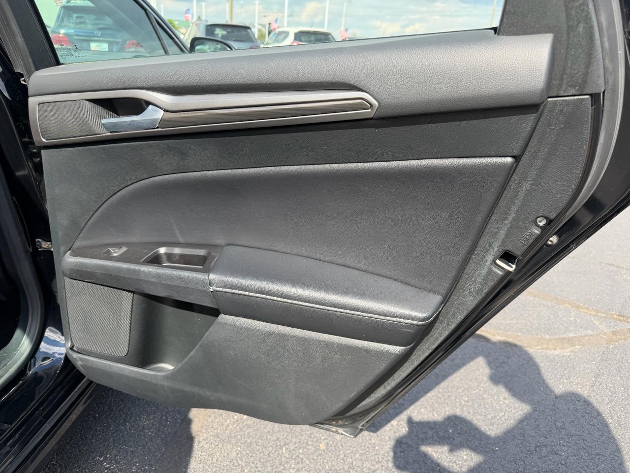 Ford Fusion SE 2017