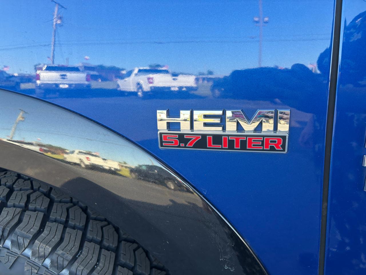 RAM 1500 SLT Quad Cab 4WD 2015