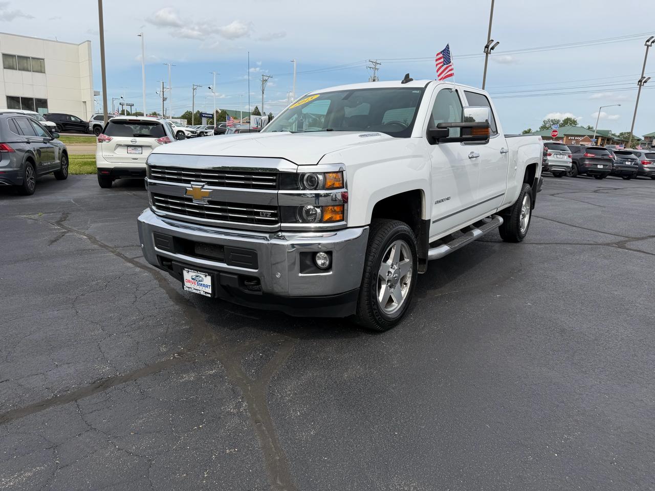 2015 Chevrolet Silverado HD LTZ 4WD Crew Cab Standard Box's photo