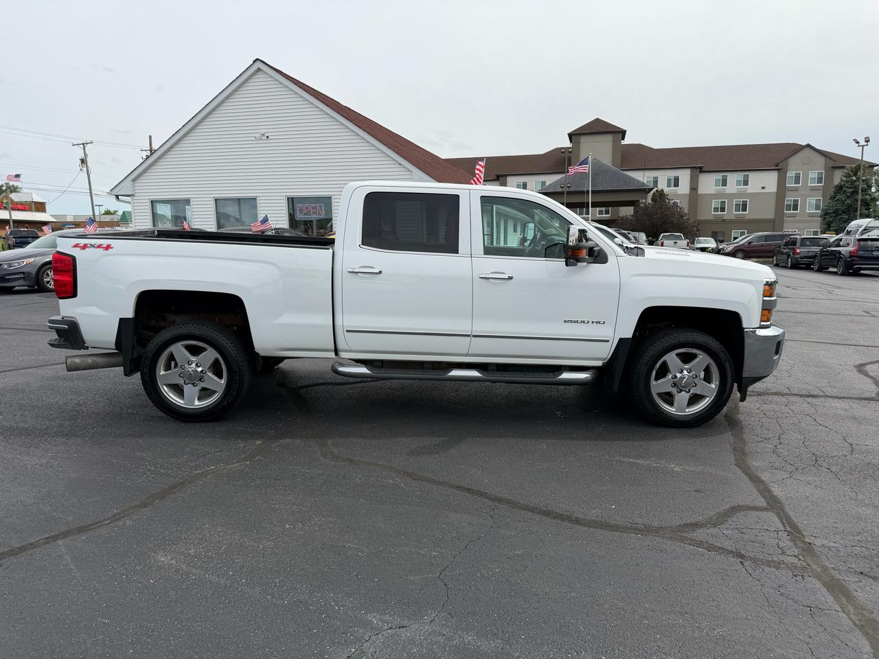 Chevrolet Silverado 2500HD LTZ Crew Cab 4WD 2015