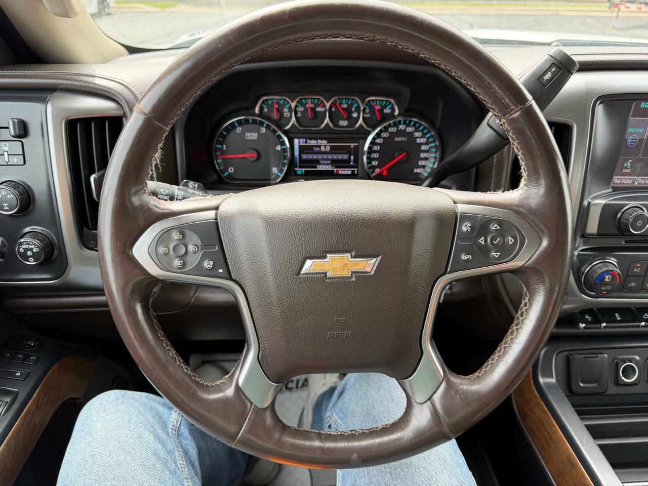 Chevrolet Silverado 2500HD LTZ Crew Cab 4WD 2015