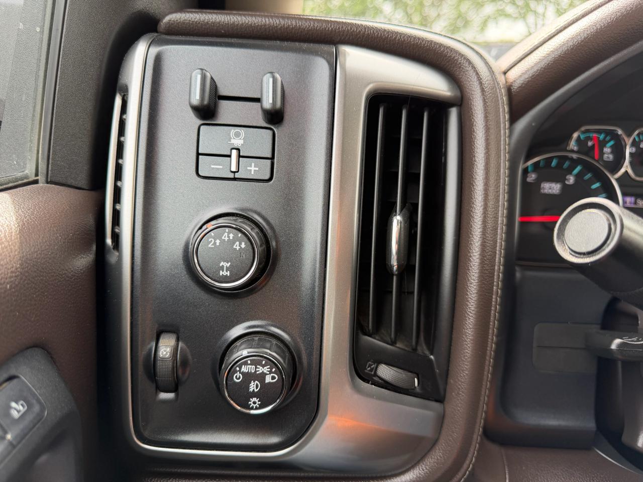 Chevrolet Silverado 2500HD LTZ Crew Cab 4WD 2015
