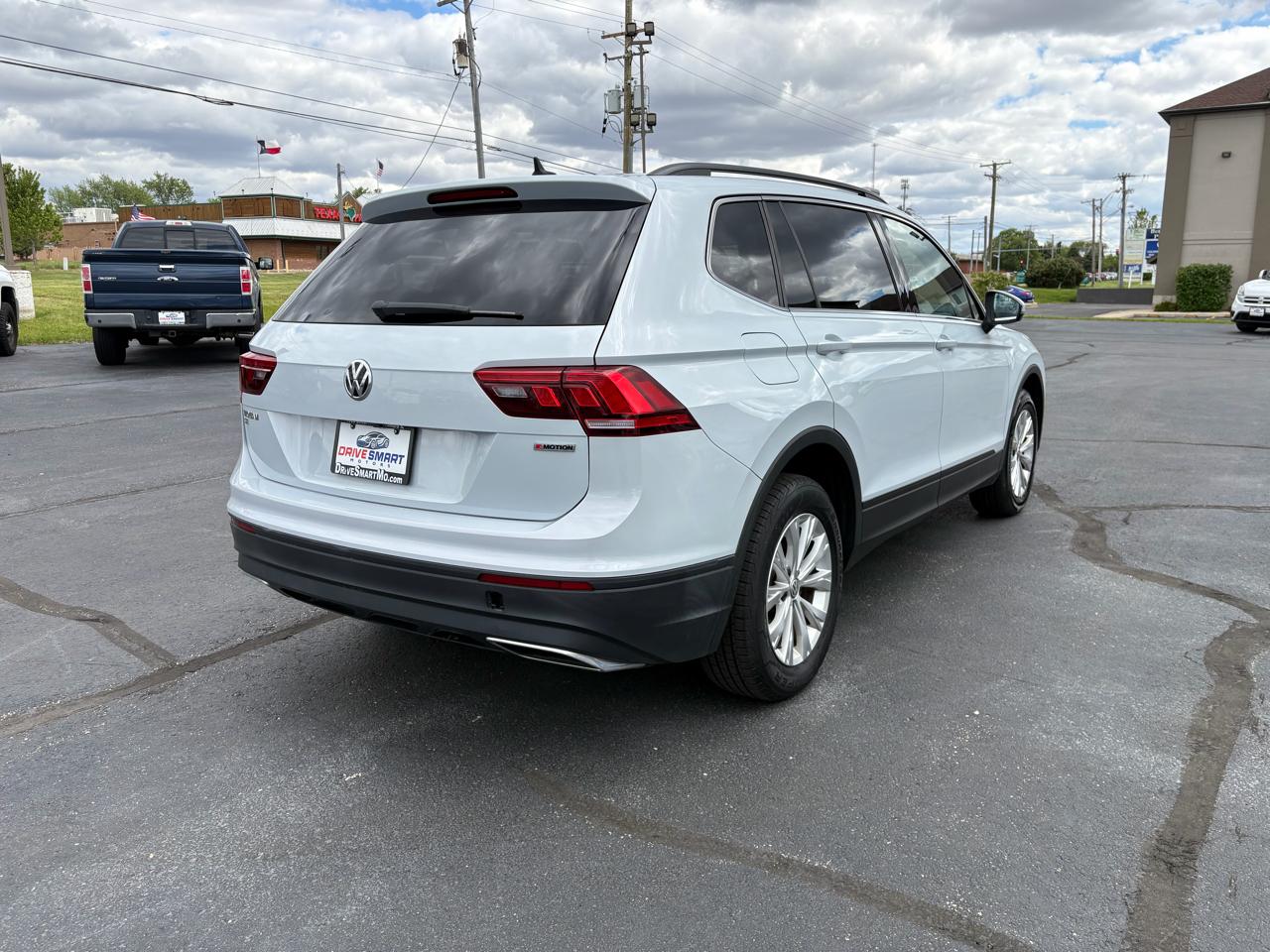 Volkswagen Tiguan SE 4Motion AWD 2019