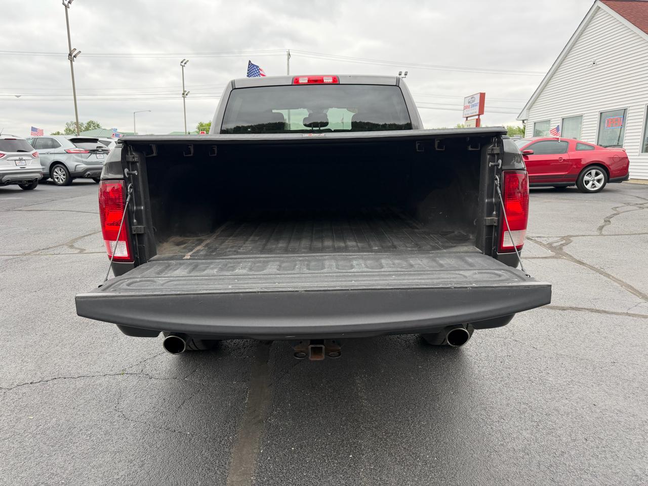 RAM 1500 Tradesman Crew Cab SWB 4WD 2018
