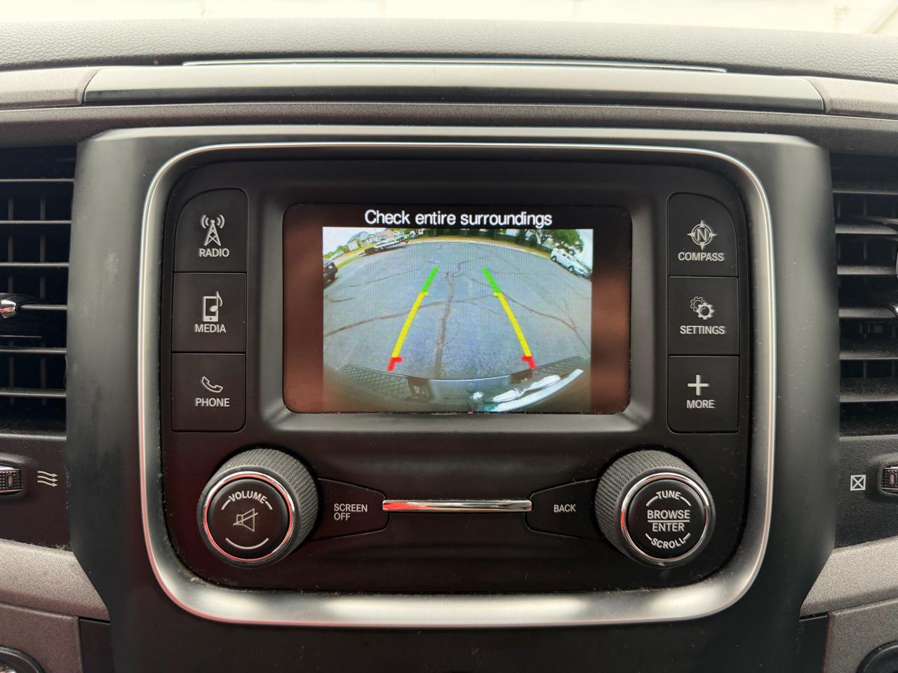 RAM 1500 Tradesman Crew Cab SWB 4WD 2018
