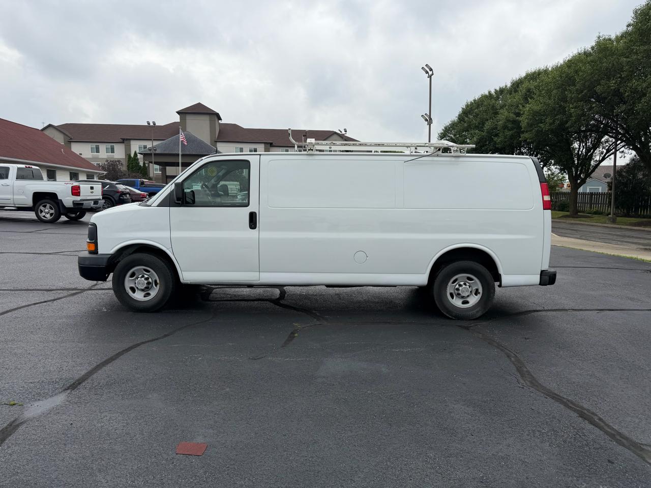 Chevrolet Express 2500 Cargo Extended 2013