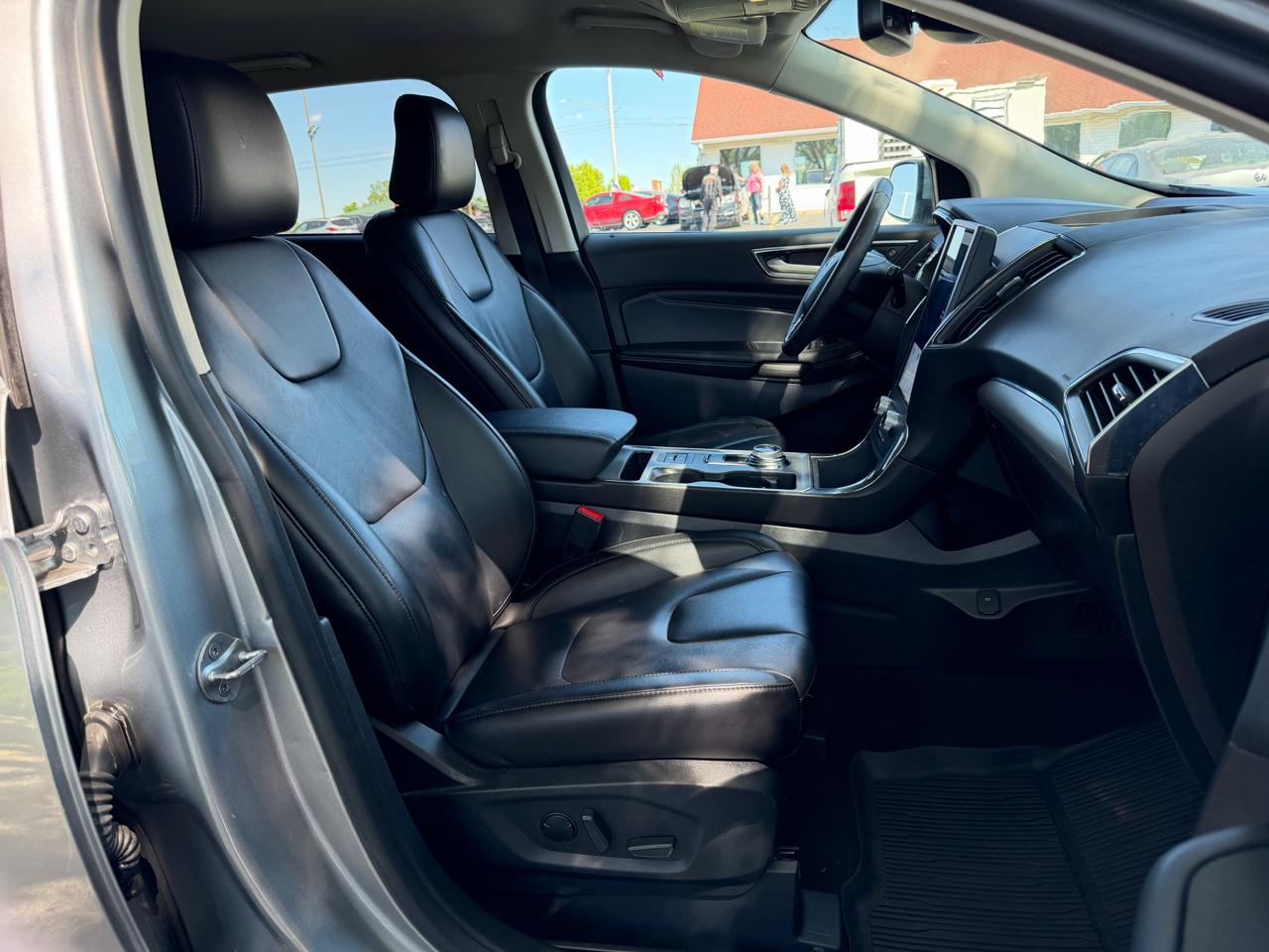 Ford Edge Titanium AWD 2021