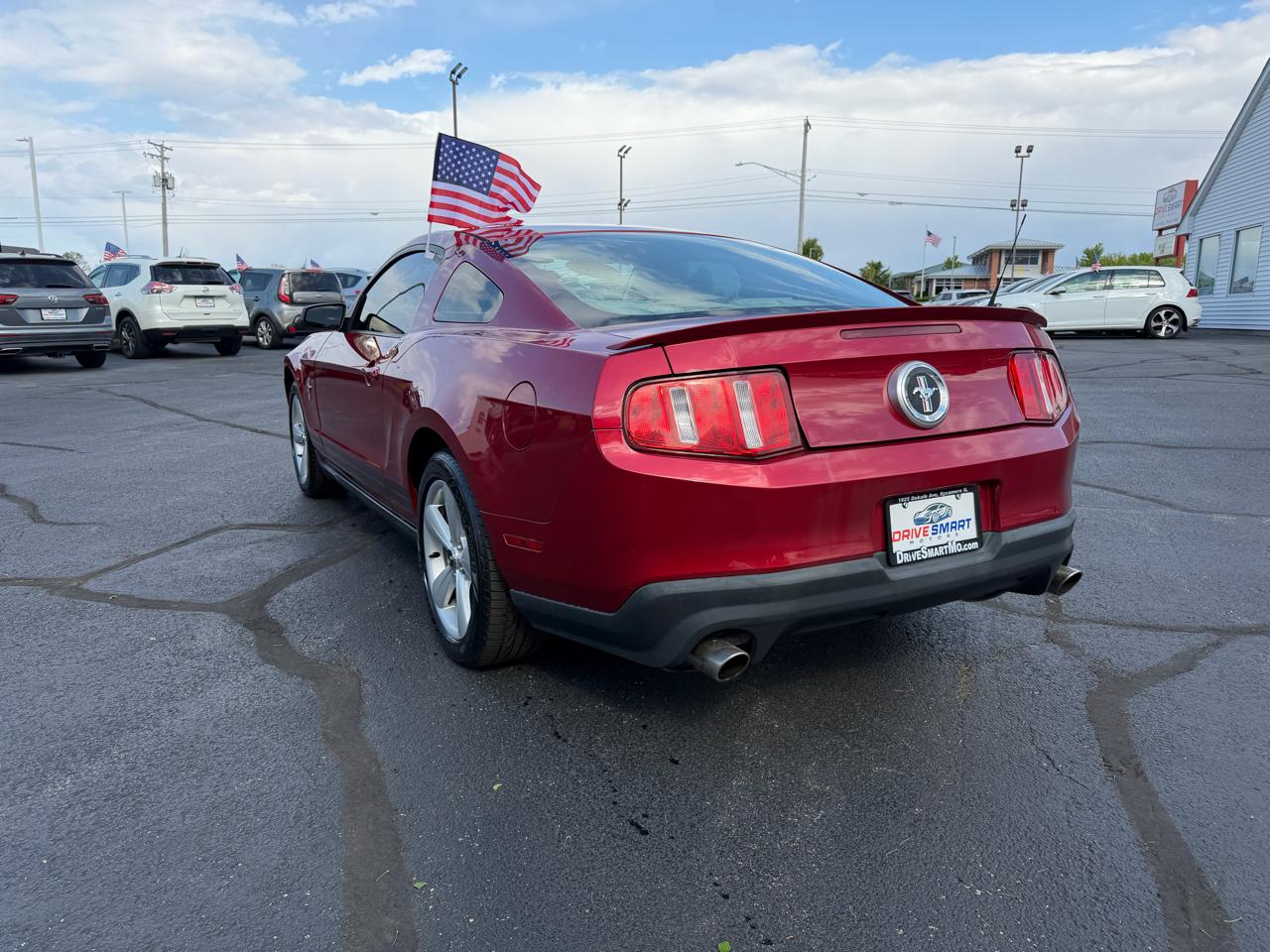 Ford Mustang V6 Premium Coupe 2010