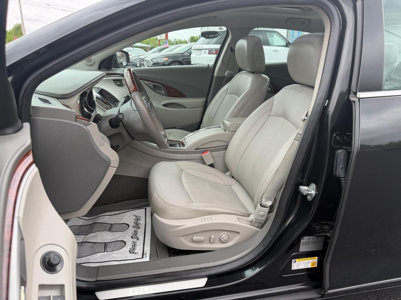Buick LaCrosse Premium Package 2, w/Leather 2012