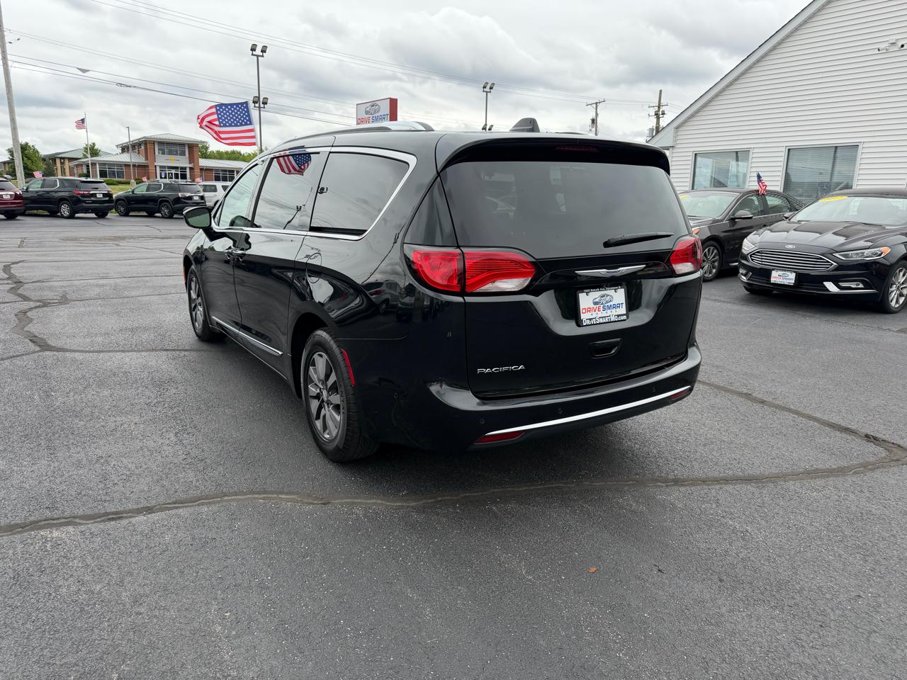Chrysler Pacifica Touring-L Plus 2019