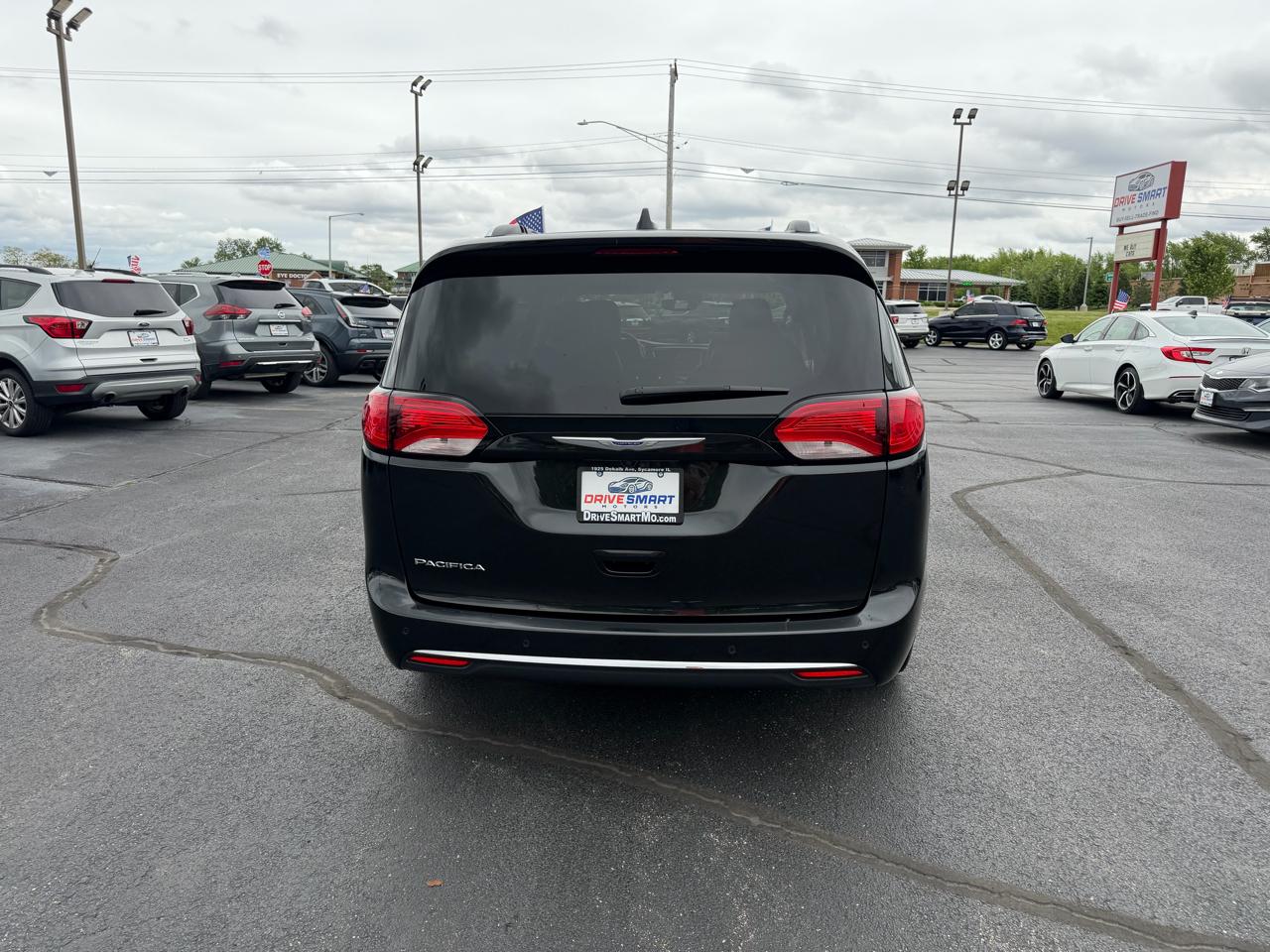 Chrysler Pacifica Touring-L Plus 2019