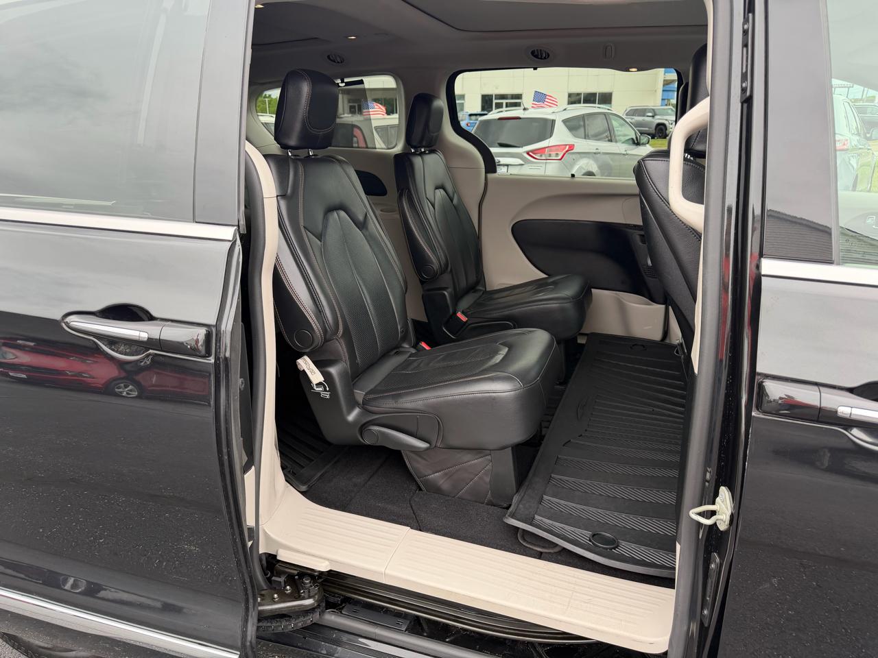 Chrysler Pacifica Touring-L Plus 2019